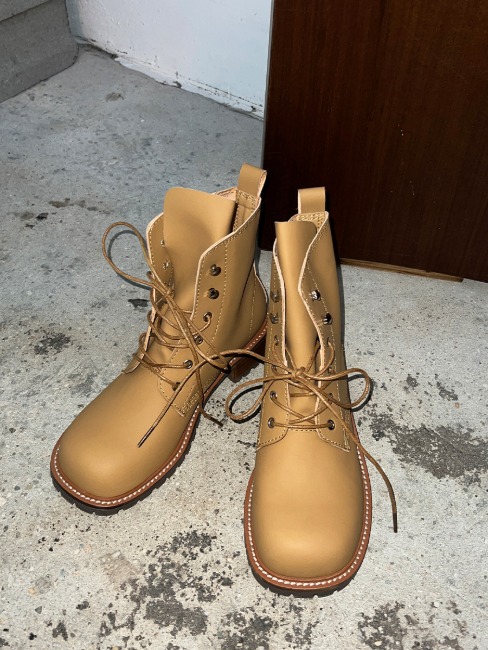 1525 Color Contrast Chunky Sole Combat Boots